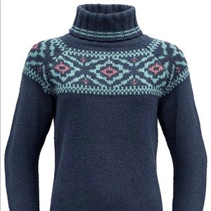 Women’s Devold Ona Round sweater, Vintage (indigo colored), size M, NWT